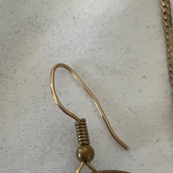 Matching Floral Earrings and Necklace - Picture 4 of 4